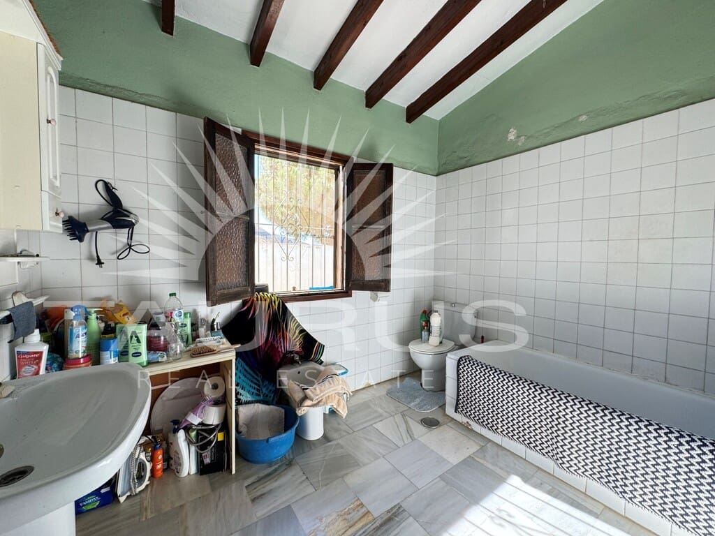 2 bedroom Villa for sale in Competa with pool garage - € 470,000 (Ref: 10008878)