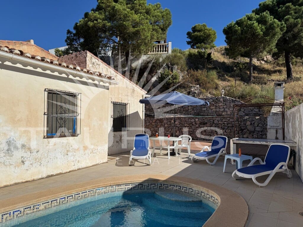 2 bedroom Villa for sale in Competa with pool garage - € 470,000 (Ref: 10008878)