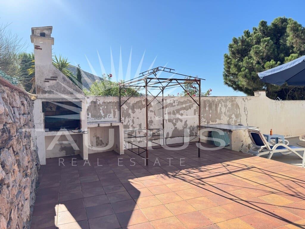 2 bedroom Villa for sale in Competa with pool garage - € 470,000 (Ref: 10008878)