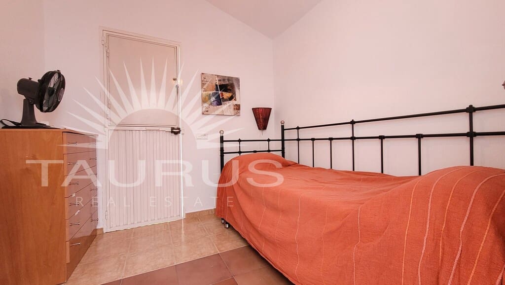 2 bedroom Villa for sale in Competa with pool - € 315,000 (Ref: 10008879)