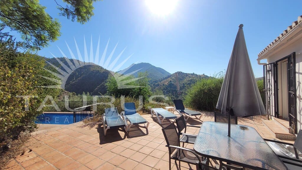 2 bedroom Villa for sale in Competa with pool - € 315,000 (Ref: 10008879)