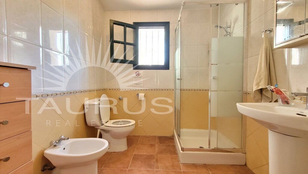 3 bedroom Villa for sale in Competa with pool garage - € 315,000 (Ref: 10008879)