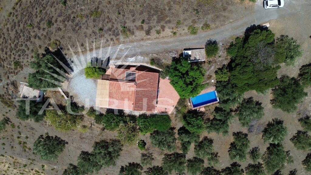3 bedroom Villa for sale in Competa with pool garage - € 315,000 (Ref: 10008879)