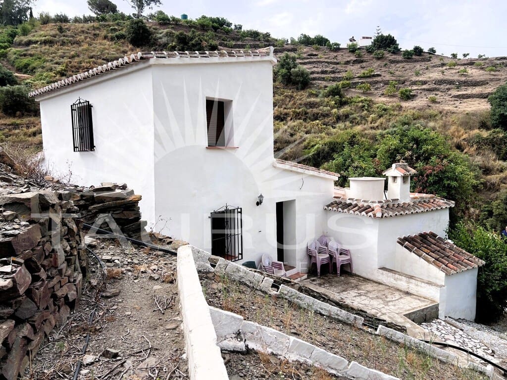 4 bedroom Finca/Country House for sale in Competa - € 650,000 (Ref: 10008880)