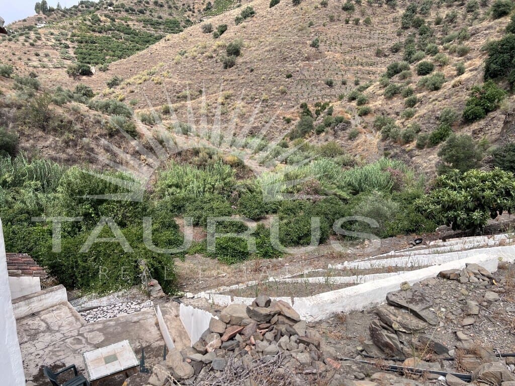 4 bedroom Finca/Country House for sale in Competa - € 650,000 (Ref: 10008880)