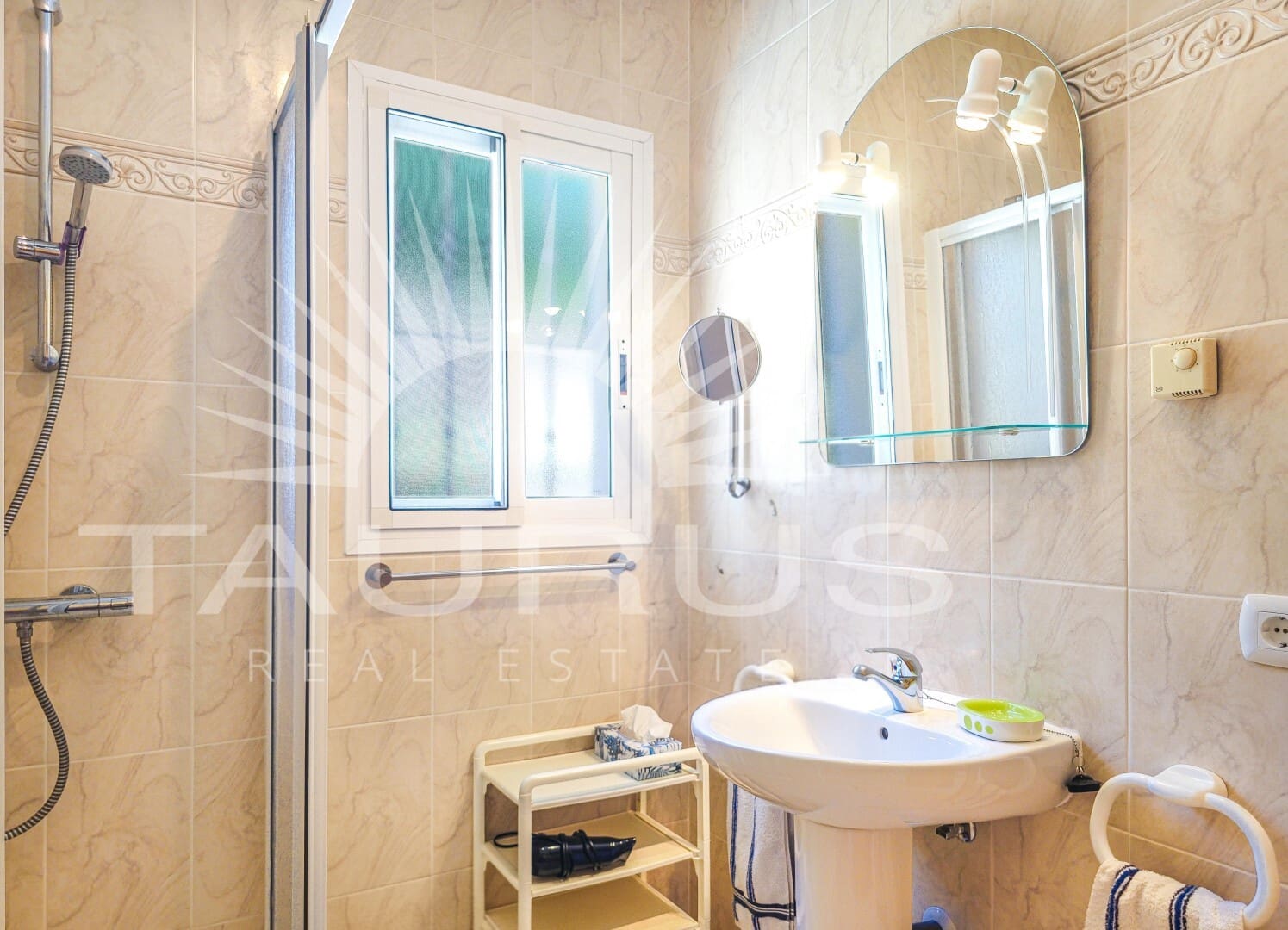 4 bedroom Villa for sale in Arenas de Velez with pool garage - € 895,000 (Ref: 10020360)