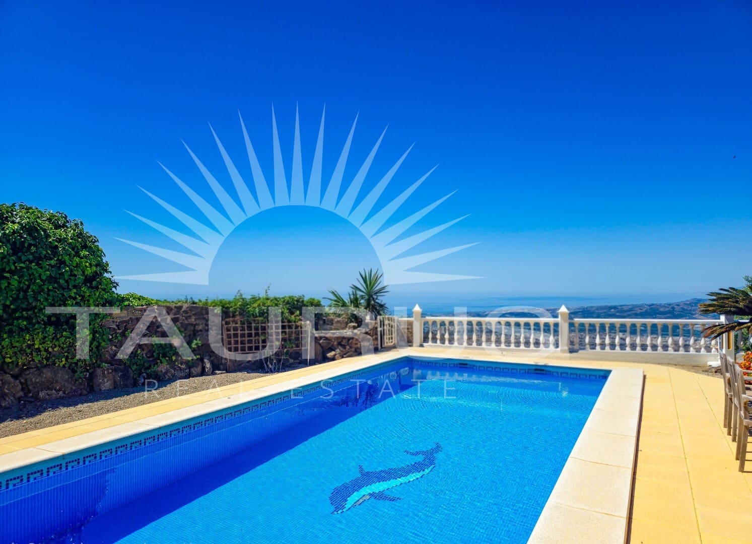 4 bedroom Villa for sale in Arenas de Velez with pool garage - € 895,000 (Ref: 10020360)
