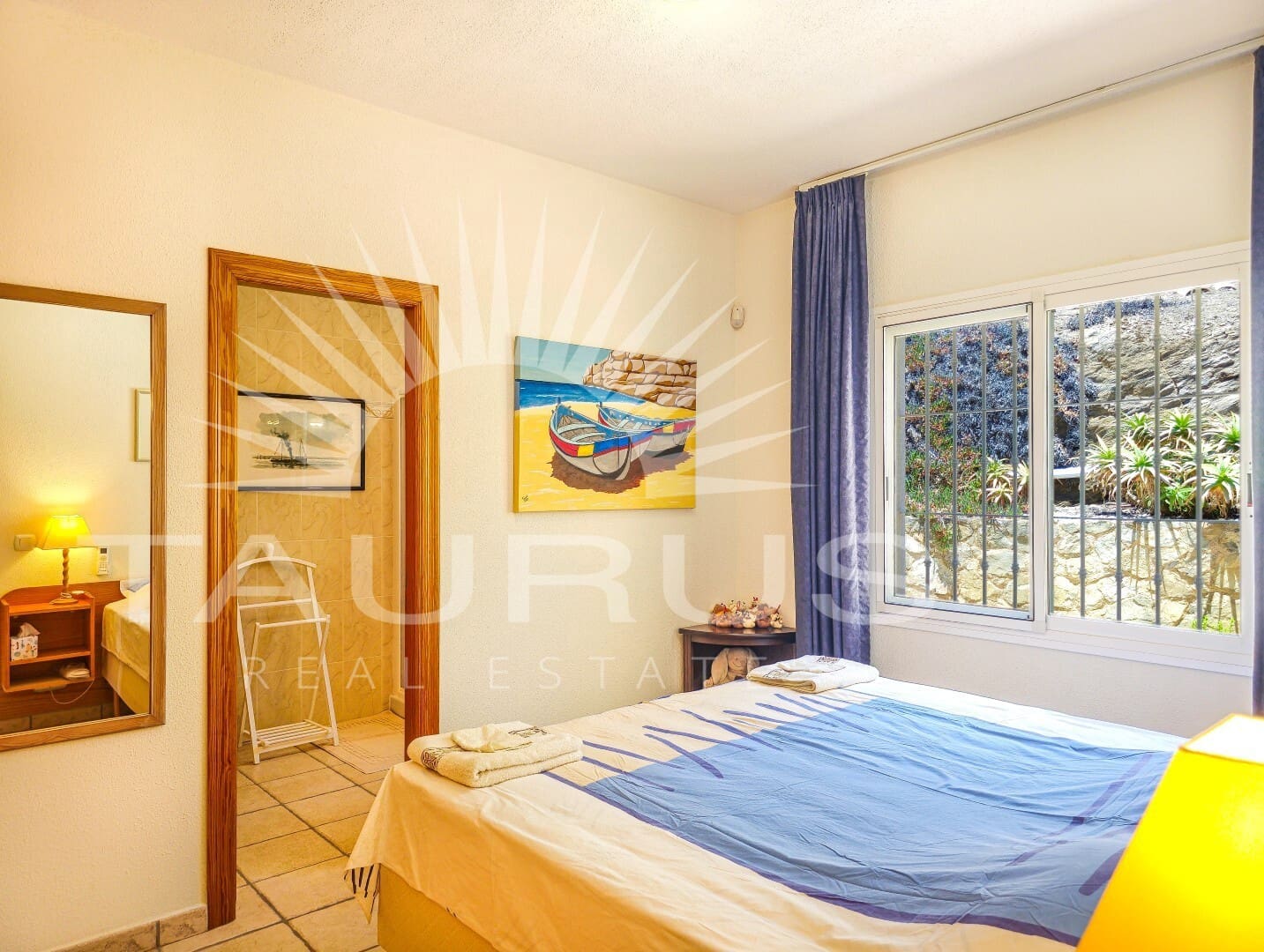 4 bedroom Villa for sale in Arenas de Velez with pool garage - € 895,000 (Ref: 10020360)