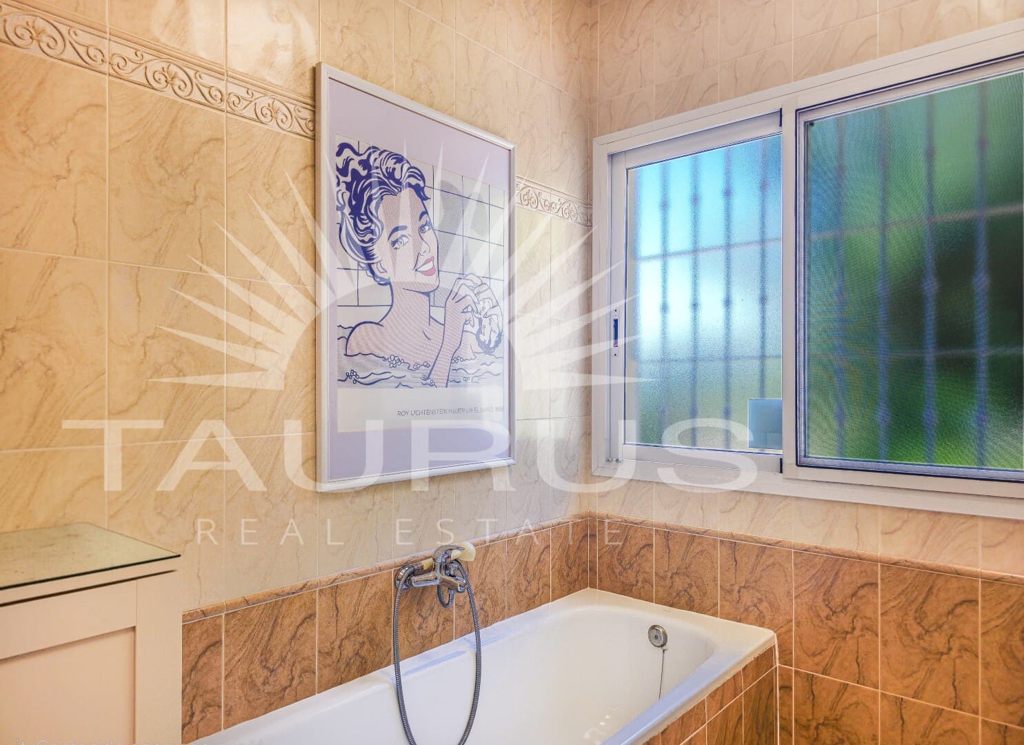 4 bedroom Villa for sale in Arenas de Velez with pool garage - € 895,000 (Ref: 10020360)