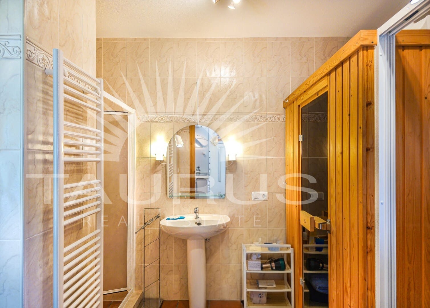 4 bedroom Villa for sale in Arenas de Velez with pool garage - € 895,000 (Ref: 10020360)