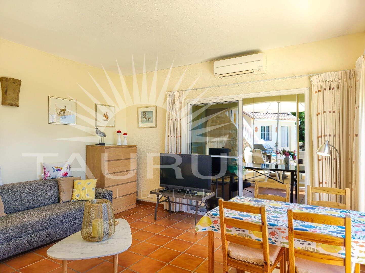 4 bedroom Villa for sale in Arenas de Velez with pool garage - € 895,000 (Ref: 10020360)