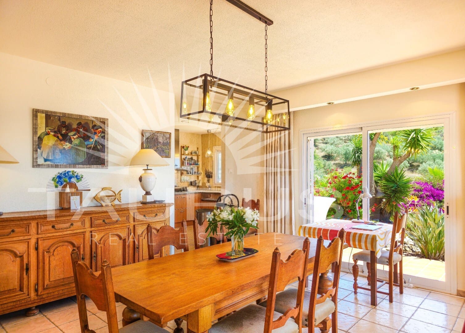 4 bedroom Villa for sale in Arenas de Velez with pool garage - € 895,000 (Ref: 10020360)