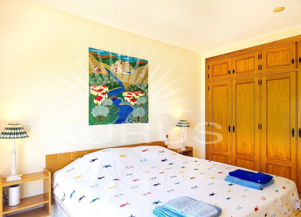 4 quarto Moradia para venda em Arenas com piscina garagem - 895 000 € (Ref: 10020360)