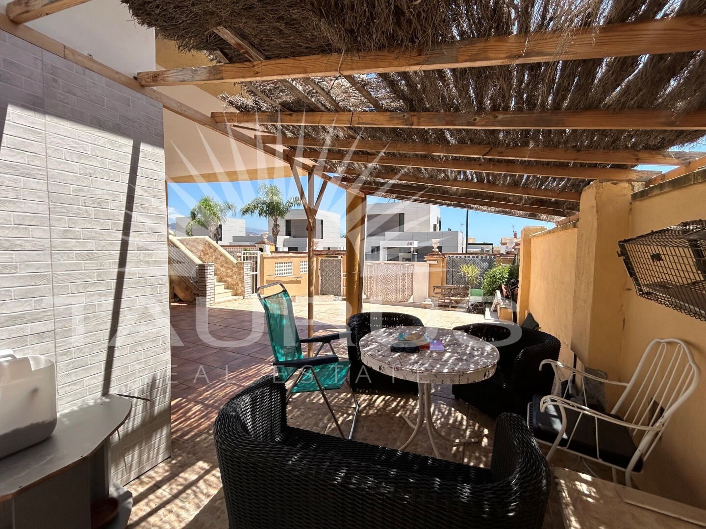 5 soveværelse Villa til salg i Torre del Mar med swimmingpool garage - € 730.000 (Ref: 10020361)