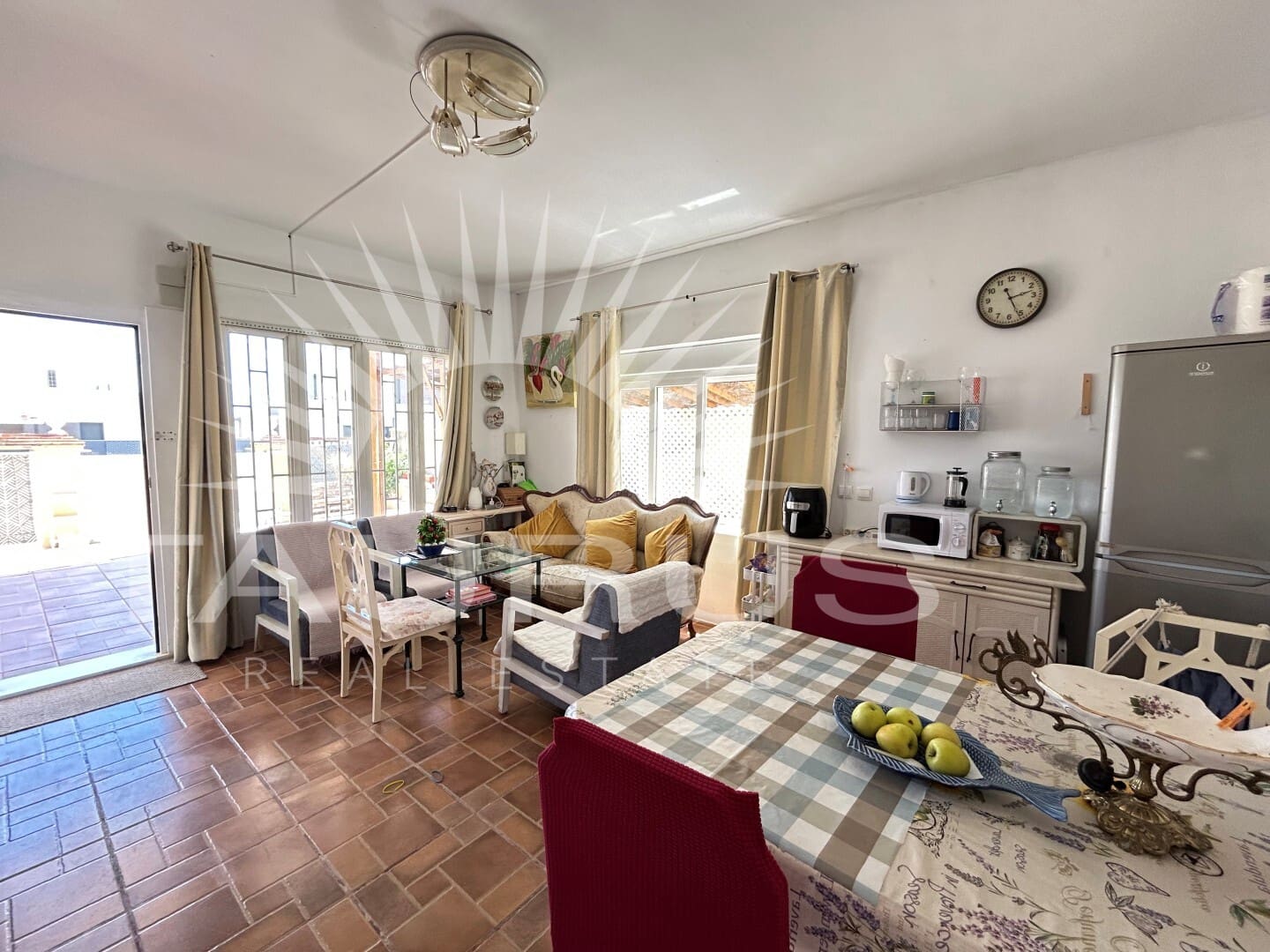 5 soveværelse Villa til salg i Torre del Mar med swimmingpool garage - € 730.000 (Ref: 10020361)