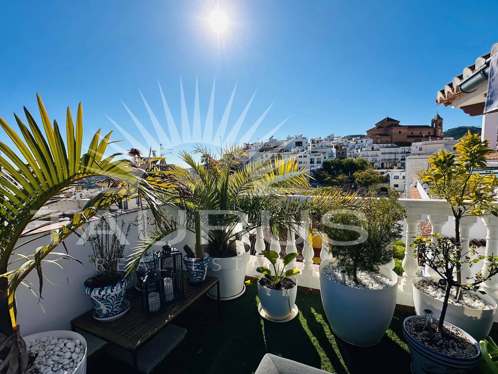 3 bedroom Apartment for sale in Torrox - € 349,000 (Ref: 10020362)