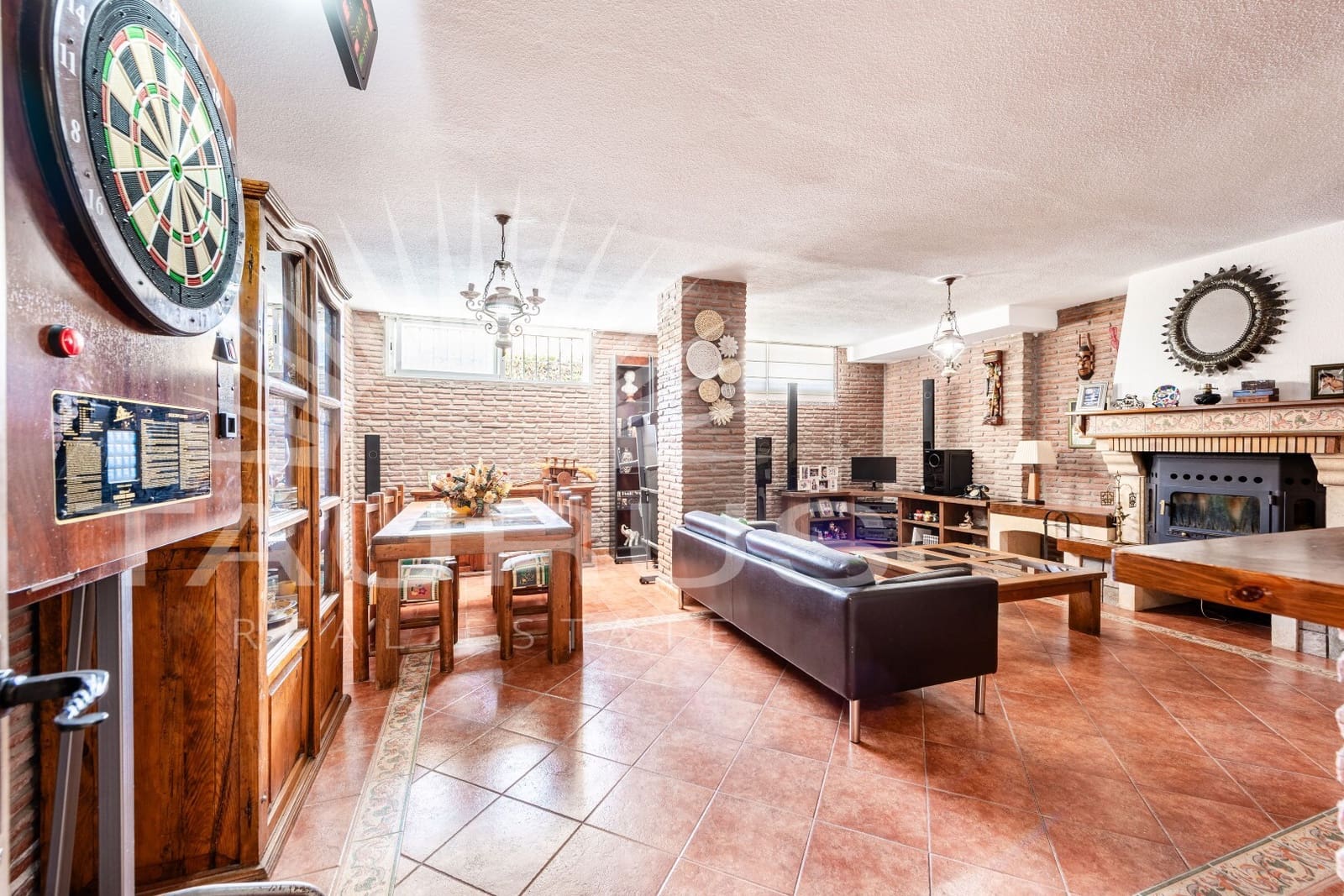 Chalet de 5 habitaciones en Torre del Mar en venta con piscina garaje - 639.900 € (Ref: 10026963)