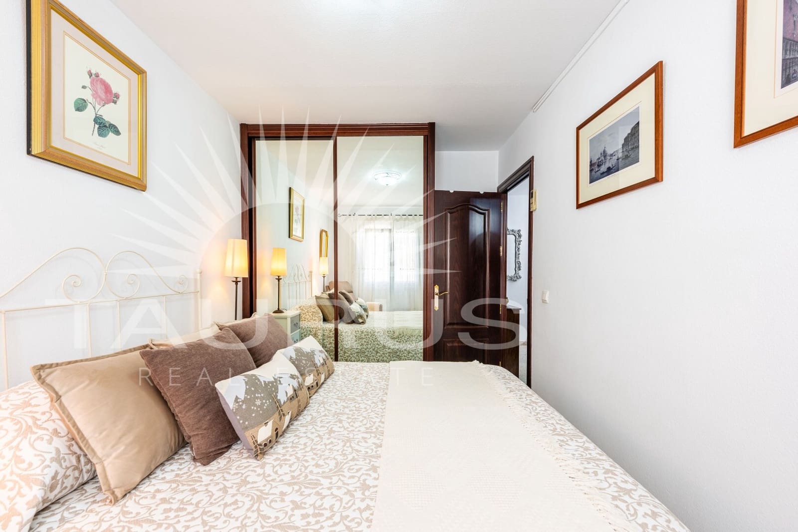 4 chambre Maison de Ville à vendre à Torre del Mar avec piscine garage - 396 900 € (Ref: 10030188)
