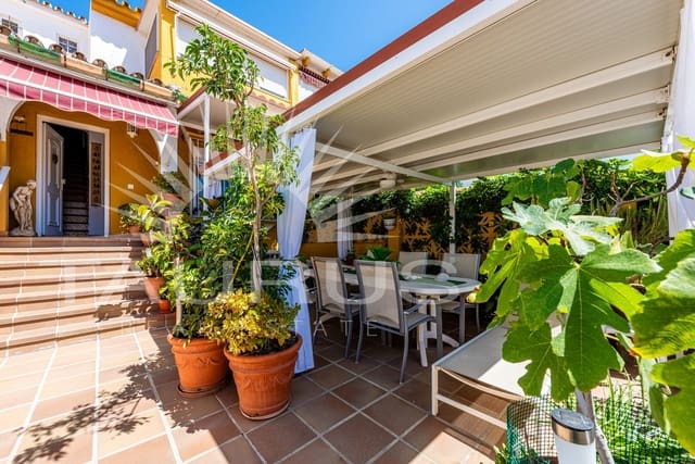4 chambre Maison de Ville à vendre à Torre del Mar, Vélez-Málaga avec piscine garage - 396 900 € (Ref: 10030188)