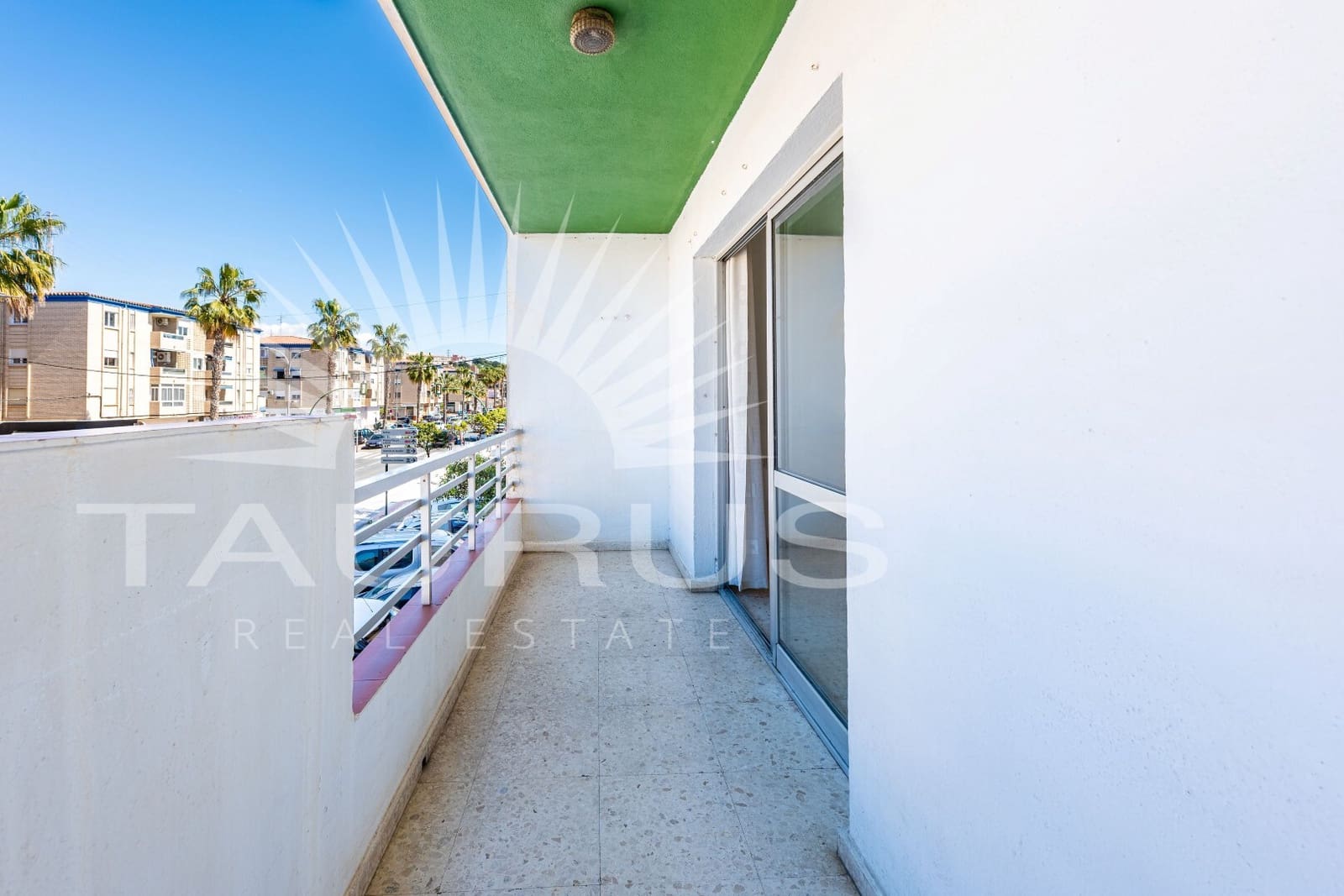 3 slaapkamer Appartement te koop in Caleta de Velez - € 259.900 (Ref: 10030189)