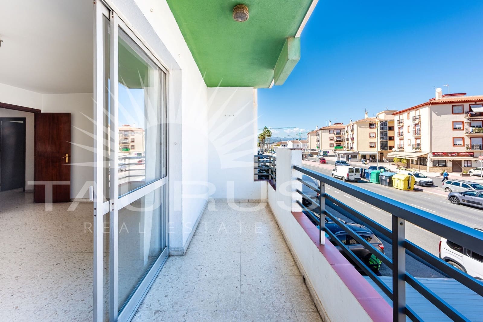 3 slaapkamer Appartement te koop in Caleta de Velez - € 259.900 (Ref: 10030189)
