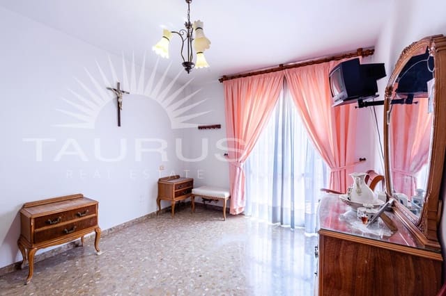 4 makuuhuone Huoneisto myytävänä paikassa Vélez-Málaga - 234 900 € (Ref: 10031634)