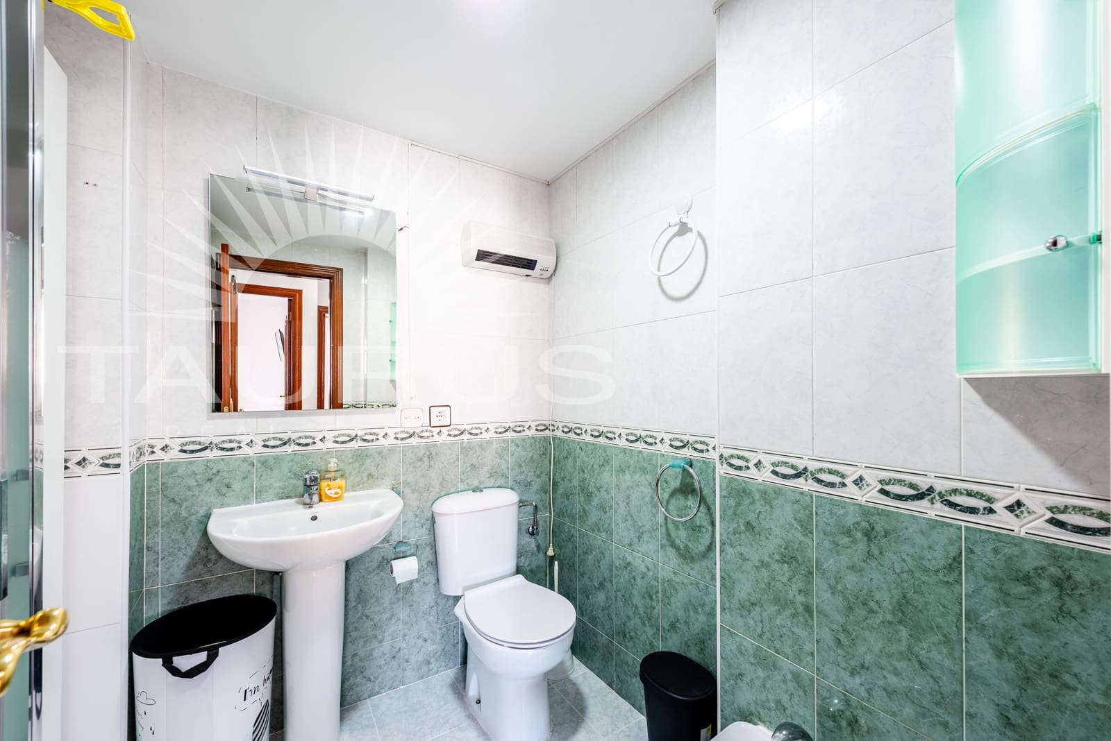 3 soverom Leilighet til salgs i Algarrobo Costa med garasje - € 350 000 (Ref: 10031635)