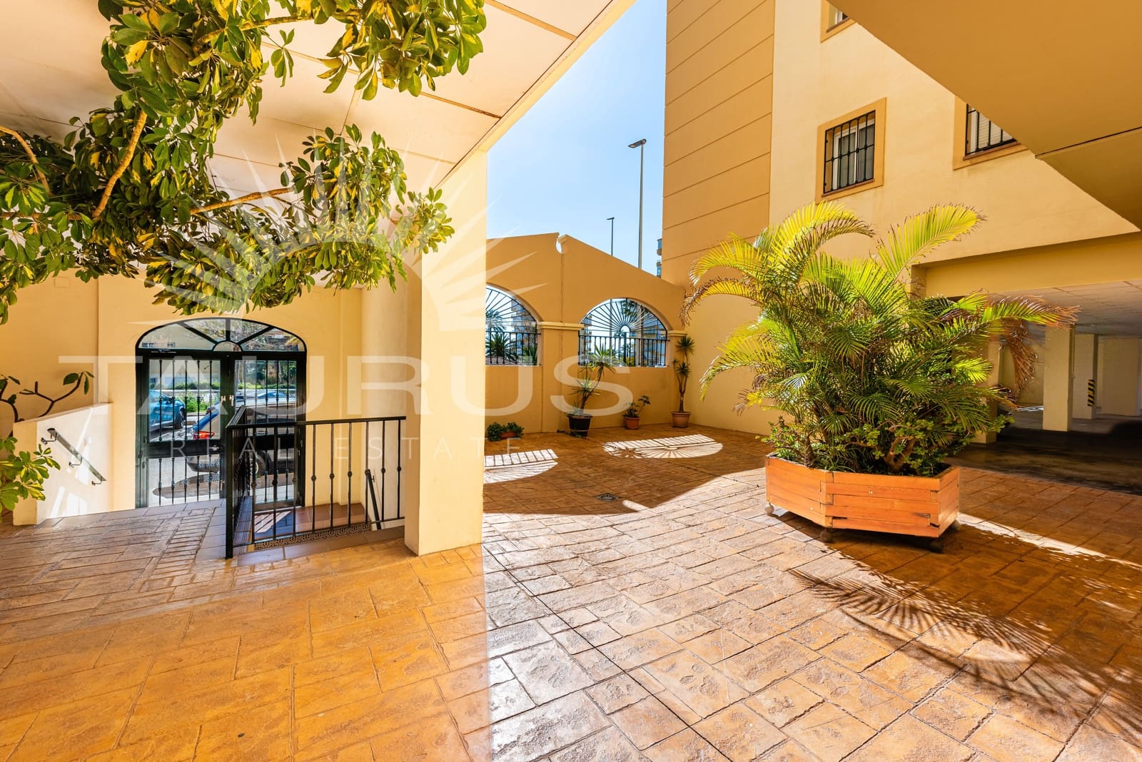 3 soverom Leilighet til salgs i Algarrobo Costa med garasje - € 350 000 (Ref: 10031635)