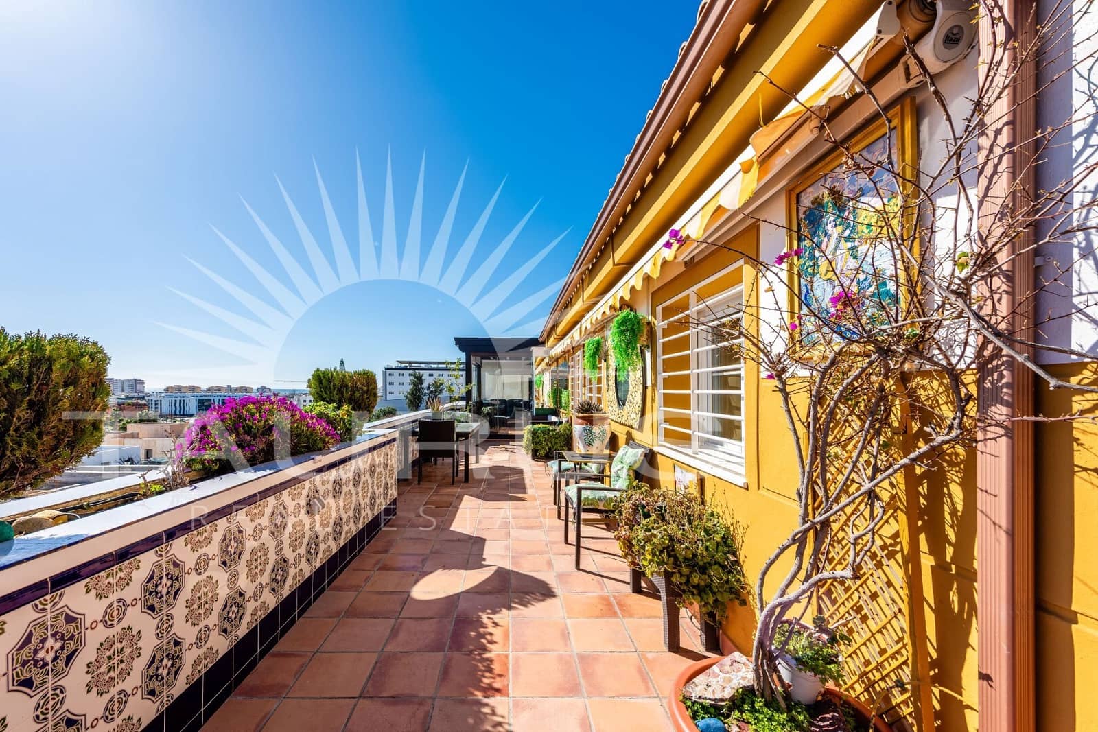 3 bedroom Apartment for sale in Torre del Mar with pool garage - € 569,900 (Ref: 10033584)
