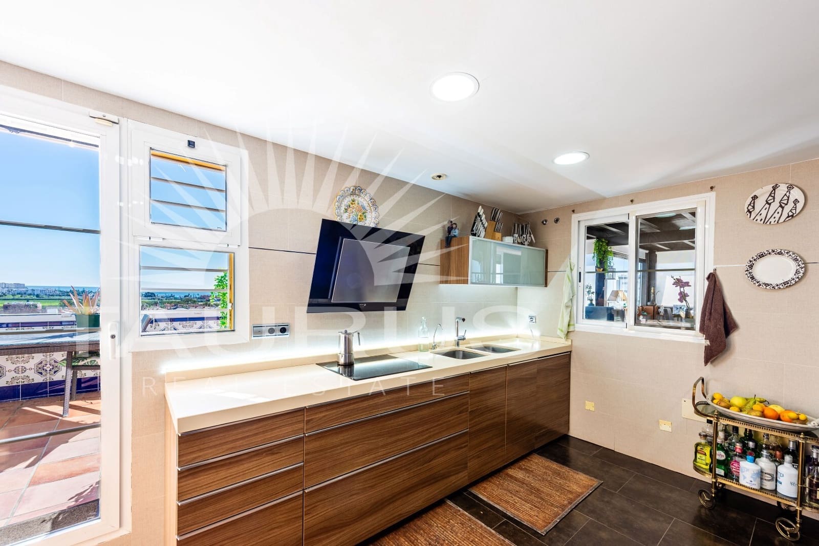 3 bedroom Apartment for sale in Torre del Mar with pool garage - € 569,900 (Ref: 10033584)