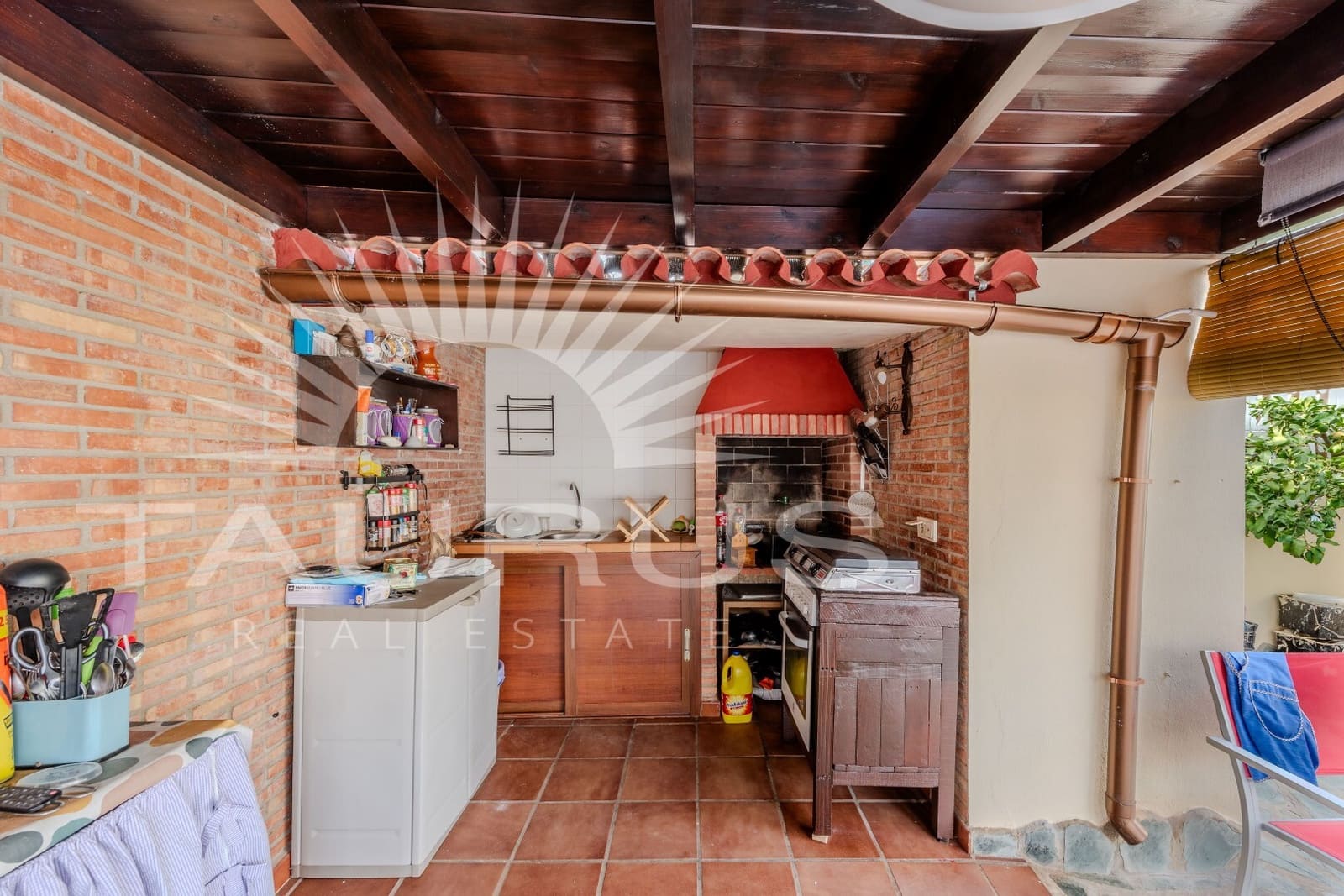Chalet de 4 habitaciones en Torre del Mar en venta con piscina garaje - 698.900 € (Ref: 10035053)