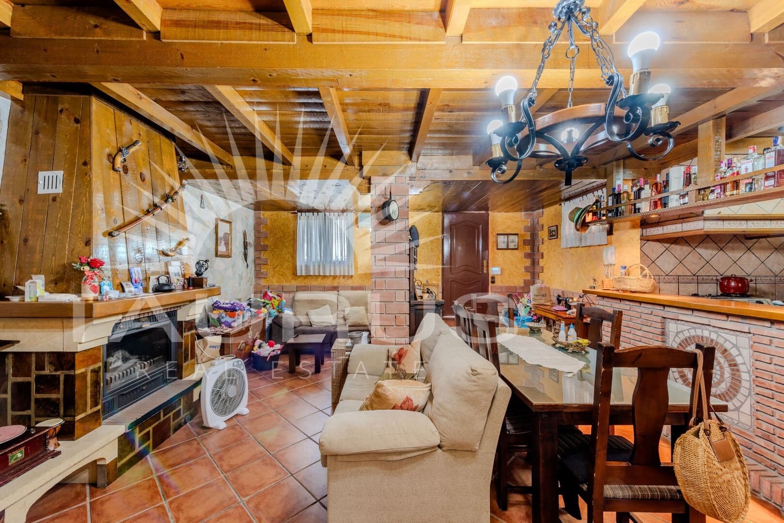 Chalet de 4 habitaciones en Torre del Mar en venta con piscina garaje - 698.900 € (Ref: 10035053)