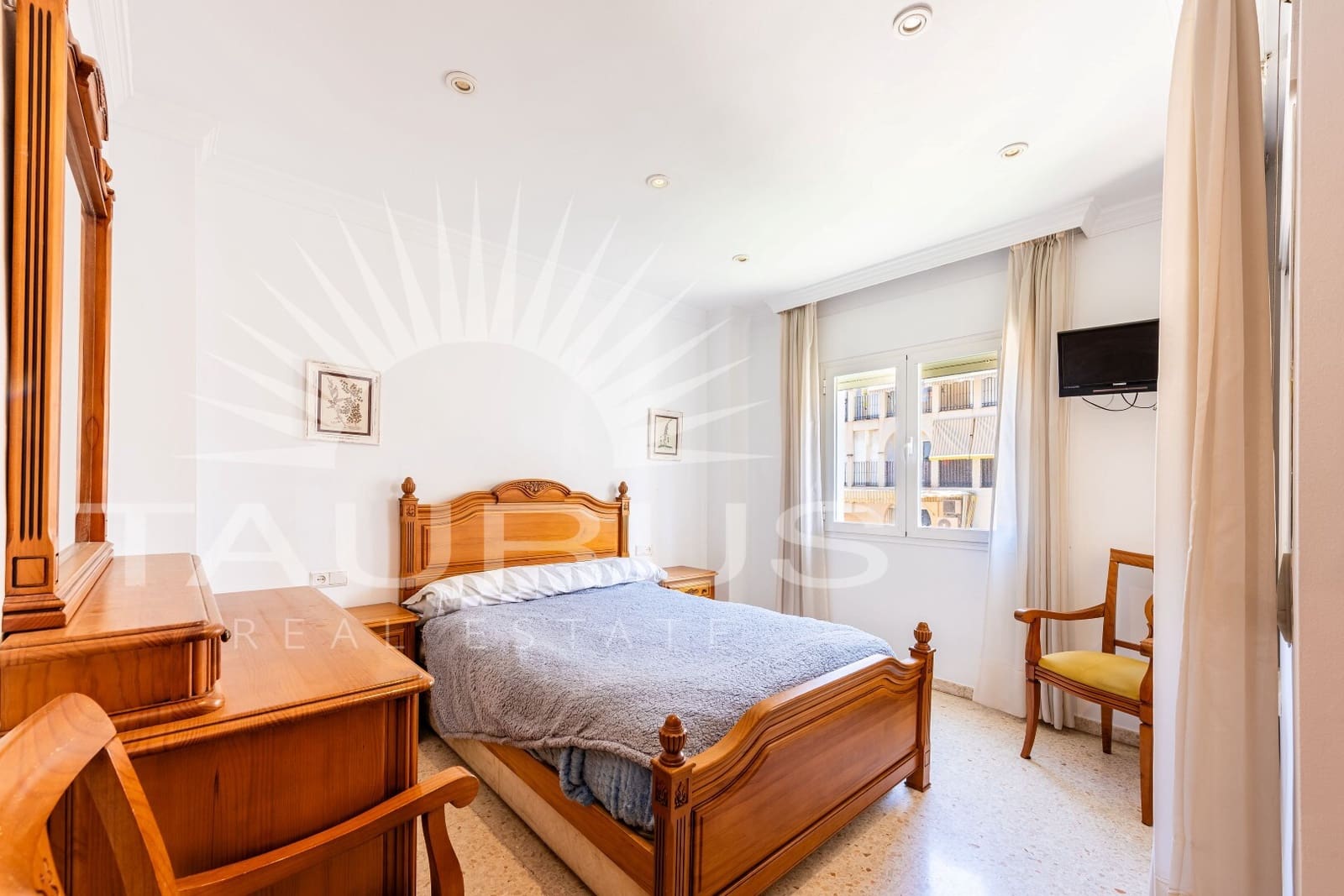 3 Zimmer Apartment zu verkaufen in Torre del Mar mit Pool - 319.900 € (Ref: 10035054)