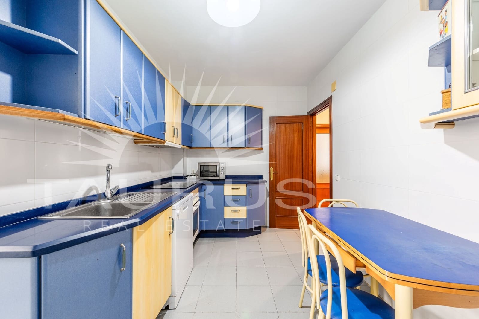 3 Zimmer Apartment zu verkaufen in Torre del Mar mit Pool - 319.900 € (Ref: 10035054)