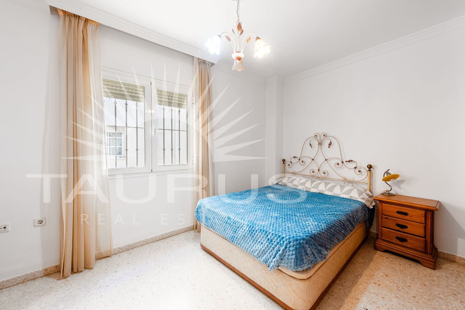 3 Zimmer Apartment zu verkaufen in Torre del Mar mit Pool - 319.900 € (Ref: 10035054)