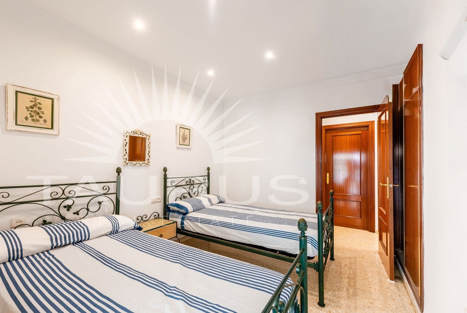 3 Zimmer Apartment zu verkaufen in Torre del Mar mit Pool - 319.900 € (Ref: 10035054)