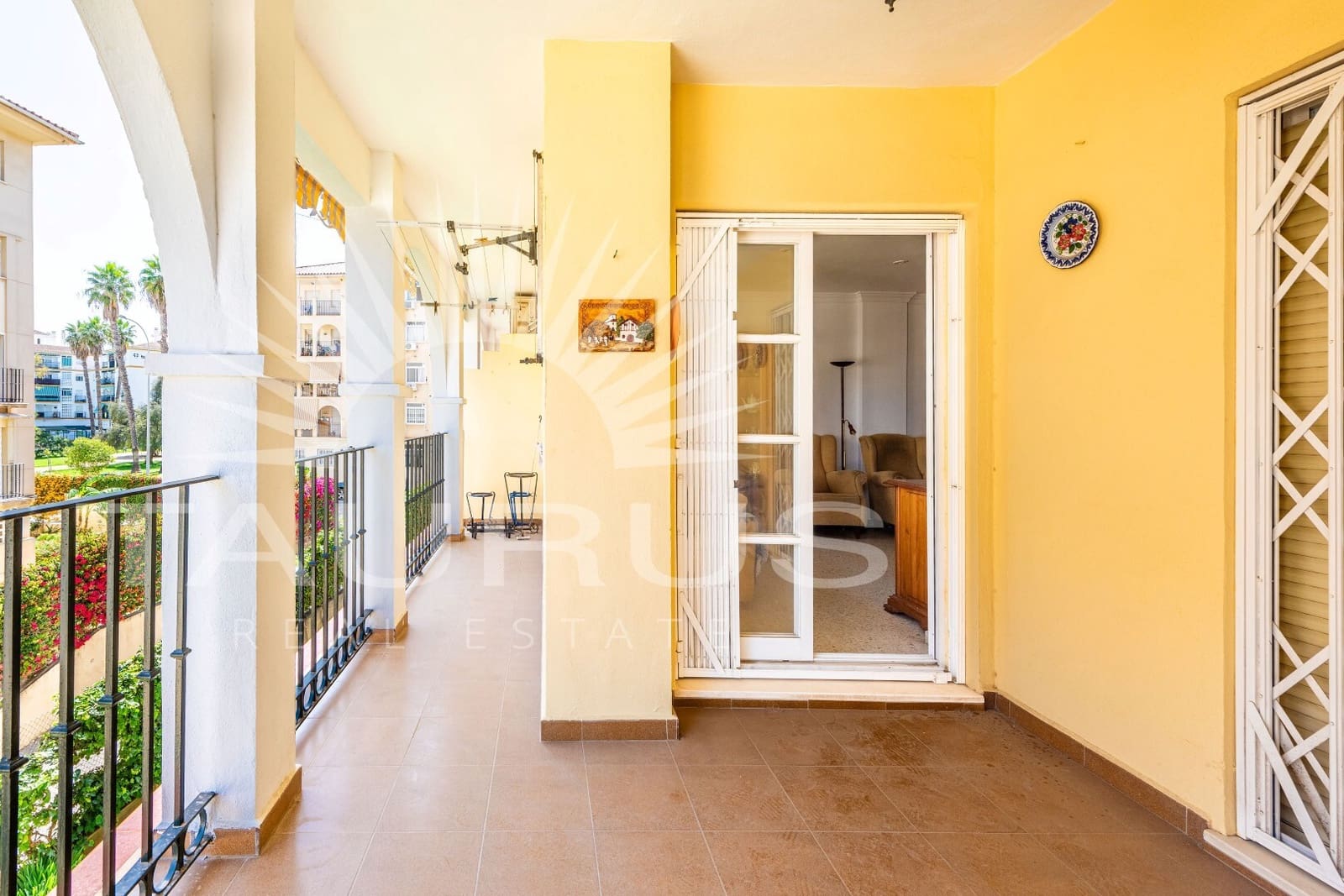 3 Zimmer Apartment zu verkaufen in Torre del Mar mit Pool - 319.900 € (Ref: 10035054)