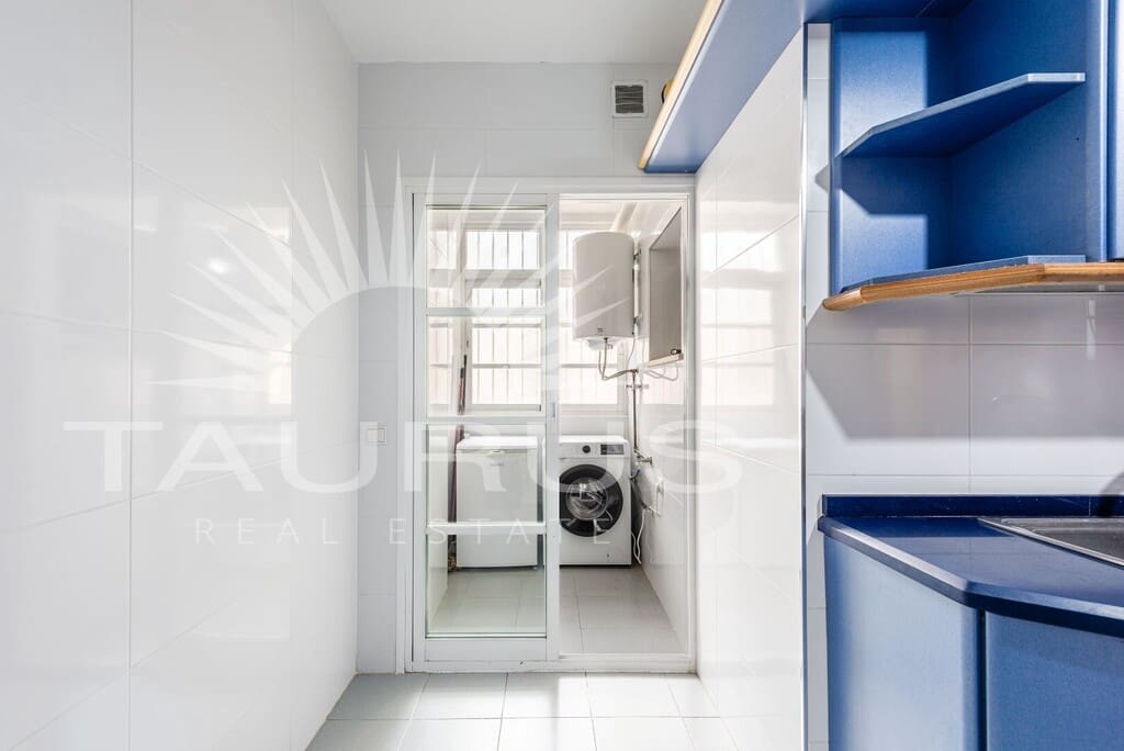3 Zimmer Apartment zu verkaufen in Torre del Mar mit Pool - 319.900 € (Ref: 10035054)