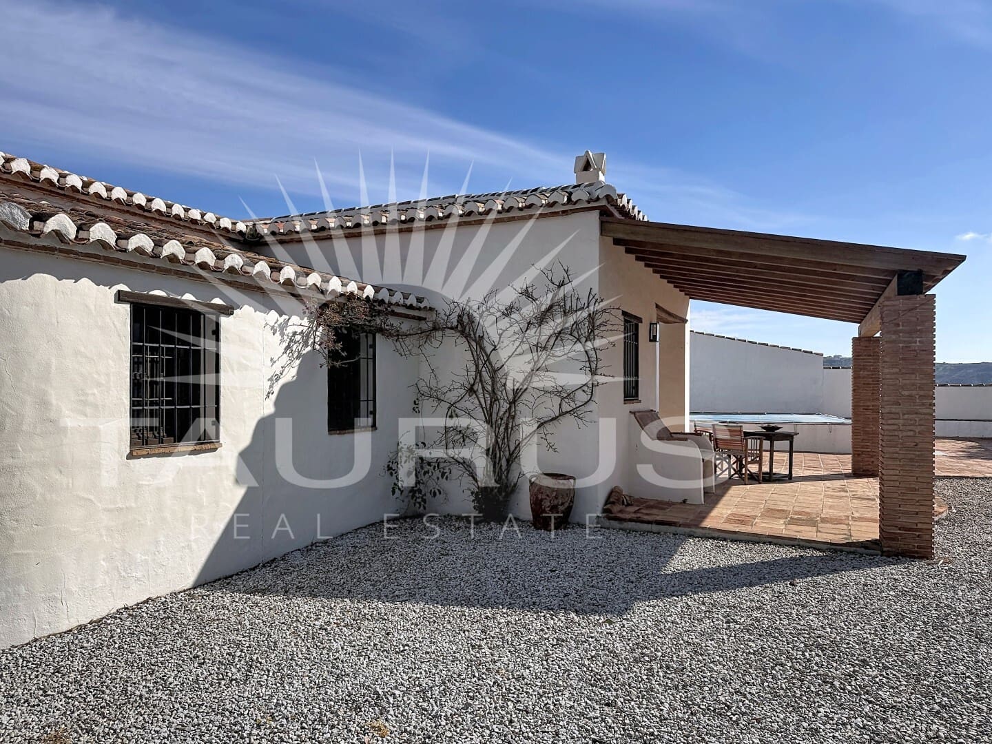 3 bedroom Villa for sale in Almachar with pool garage - € 349,000 (Ref: 10047020)