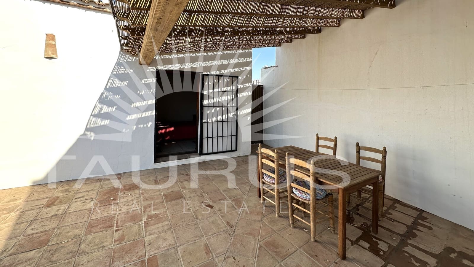 3 bedroom Villa for sale in Almachar with pool garage - € 349,000 (Ref: 10047020)