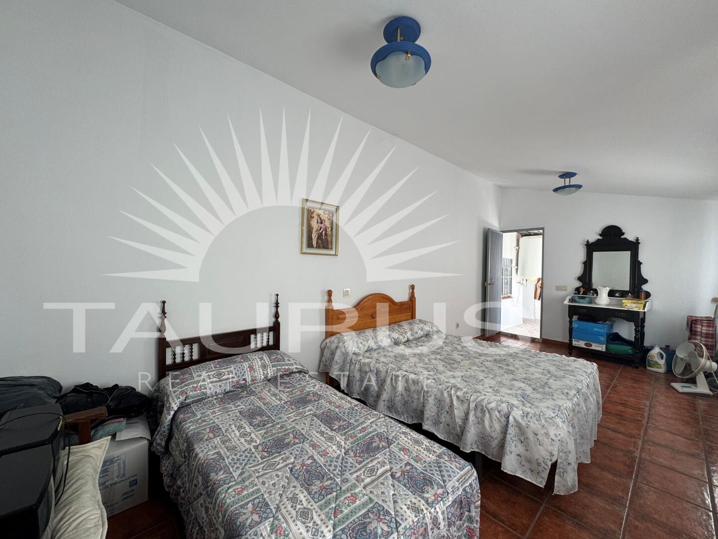 3 bedroom Townhouse for sale in Canillas de Albaida with garage - € 99,000 (Ref: 10047021)