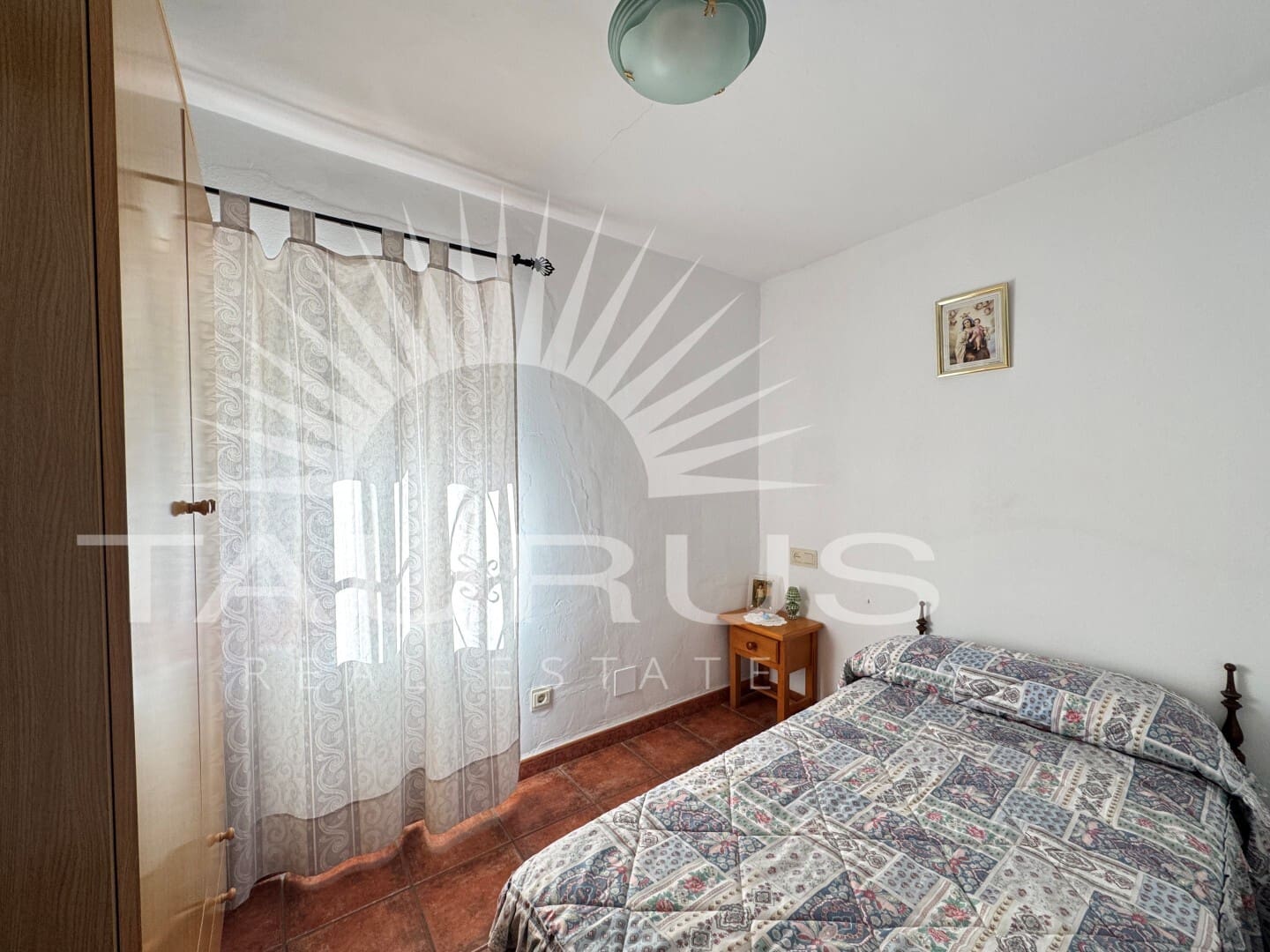 3 bedroom Townhouse for sale in Canillas de Albaida with garage - € 99,000 (Ref: 10047021)