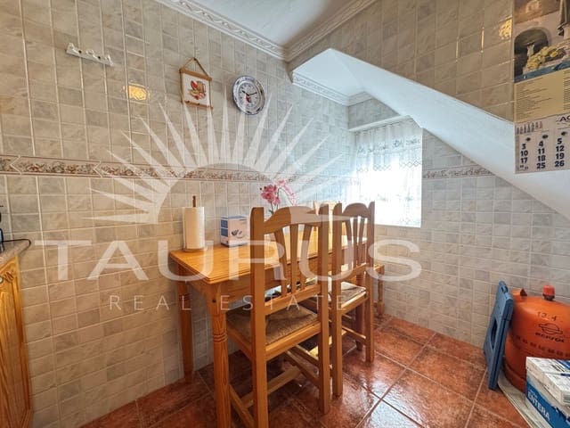 3 bedroom Townhouse for sale in Canillas de Albaida with garage - € 99,000 (Ref: 10047021)