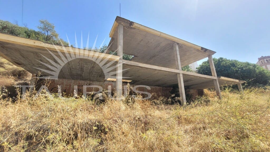 Area Edificabile in vendita in Salares - 108.000 € (Rif: 10077207)