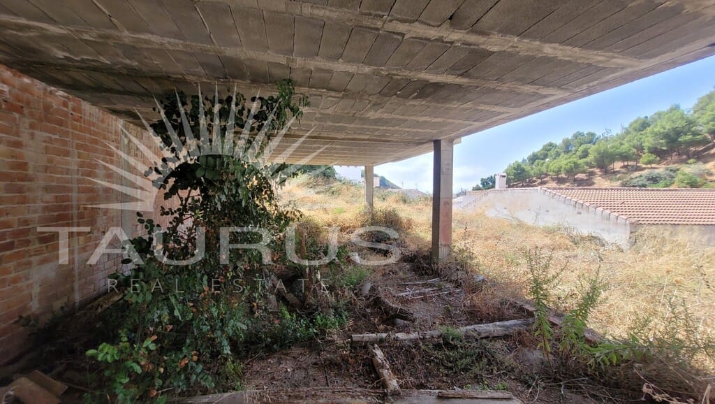 Area Edificabile in vendita in Salares - 108.000 € (Rif: 10077207)