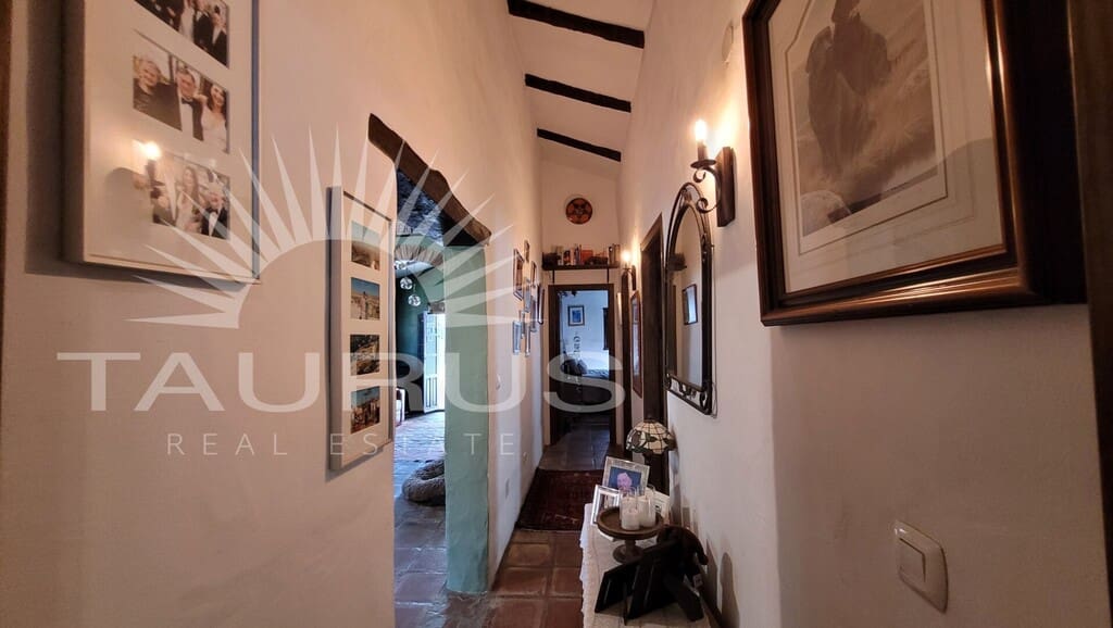 3 Zimmer Villa zu verkaufen in Archez mit Pool - 375.000 € (Ref: 10077208)