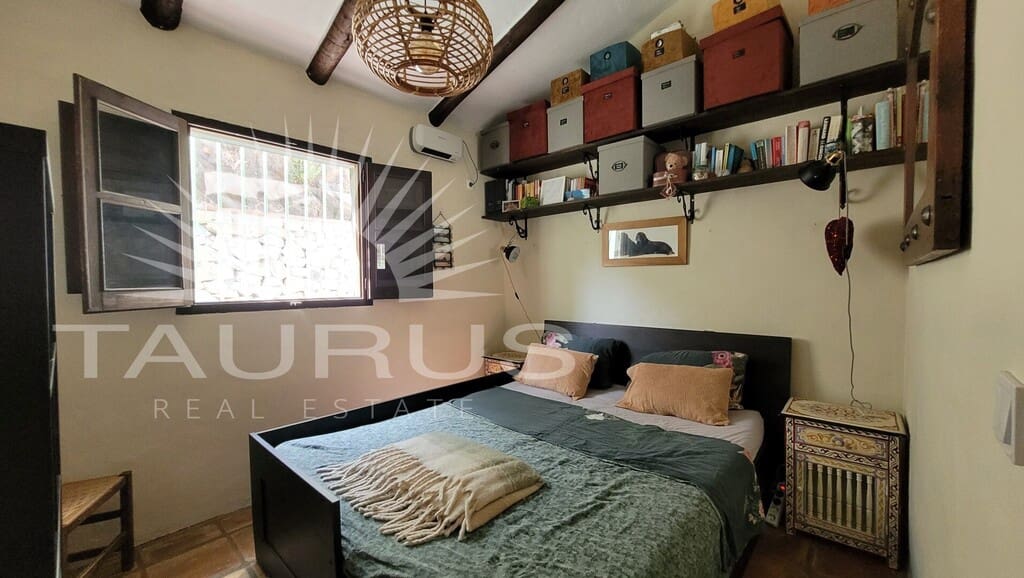 3 Zimmer Villa zu verkaufen in Archez mit Pool - 375.000 € (Ref: 10077208)