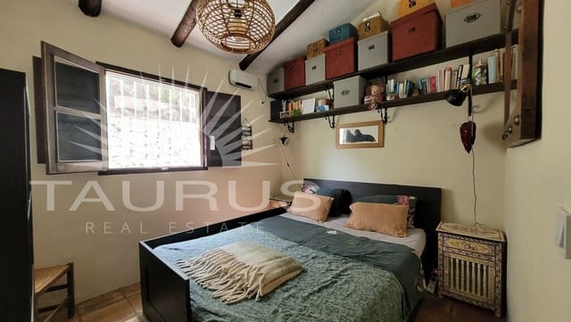 3 Zimmer Villa zu verkaufen in Archez mit Pool - 375.000 € (Ref: 10077208)