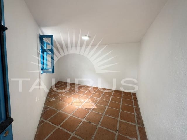 5 soverom Villa til salgs i Canillas de Albaida med svømmebasseng - € 395 000 (Ref: 10077210)