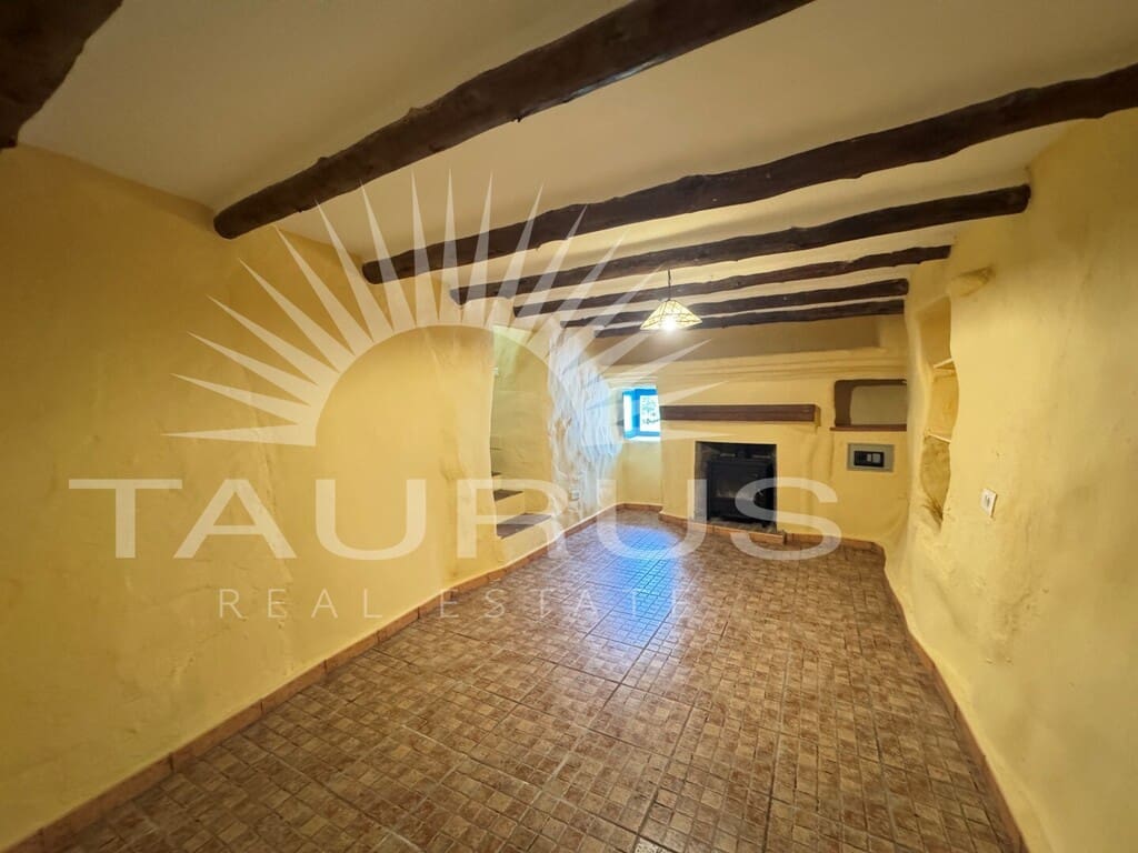 5 sovrum Villa till salu i Canillas de Albaida med pool - 395 000 € (Ref: 10077210)
